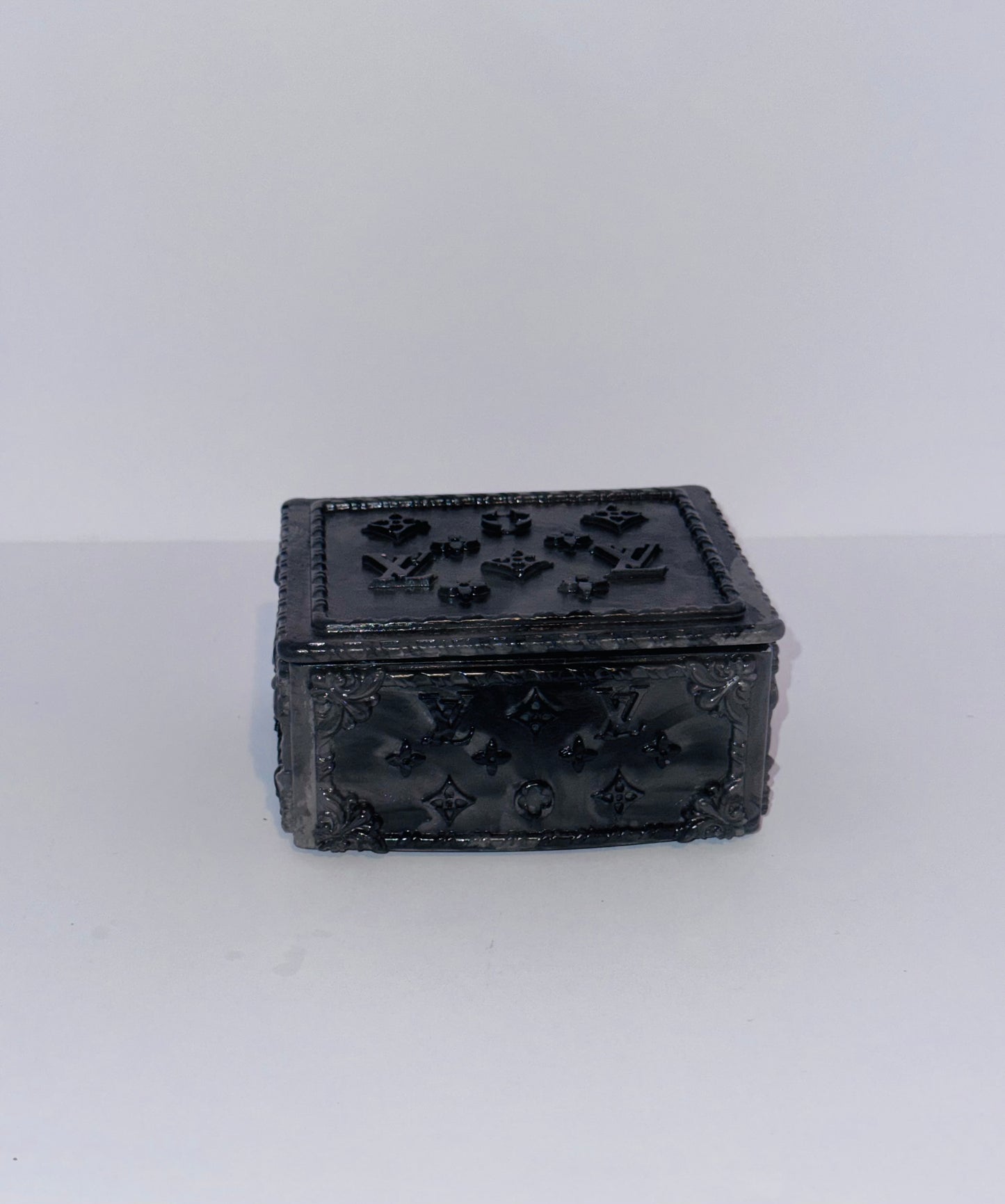 LV Designer cement box with Lid